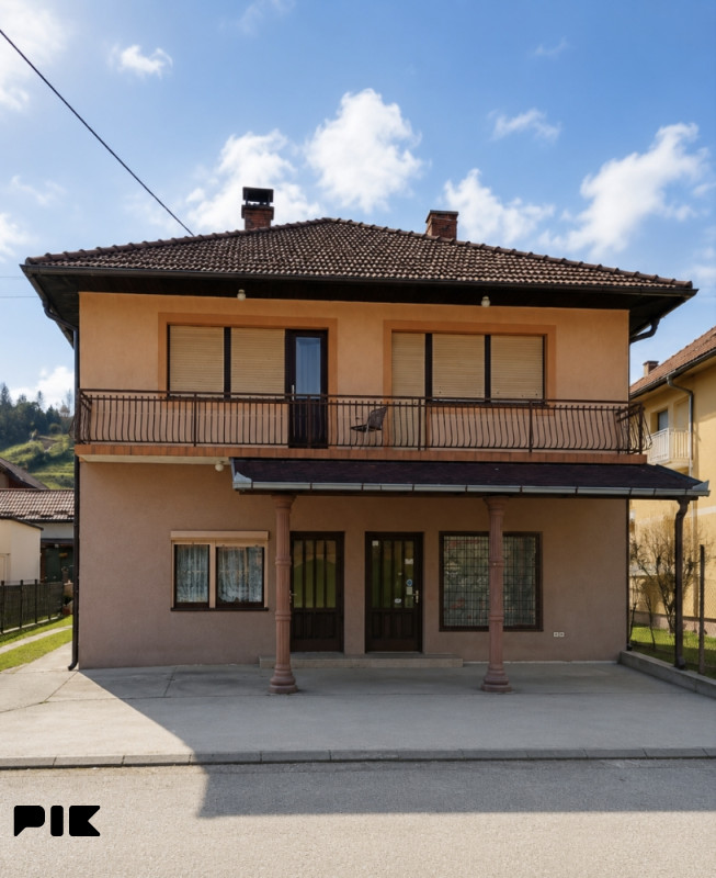 Kuća Turija (Lukavac) - 180 m2 + 60 m2 poslovni prostor 2