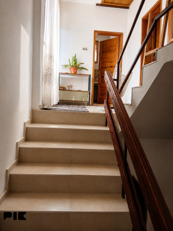 Kuća Turija (Lukavac) - 180 m2 + 60 m2 poslovni prostor 10