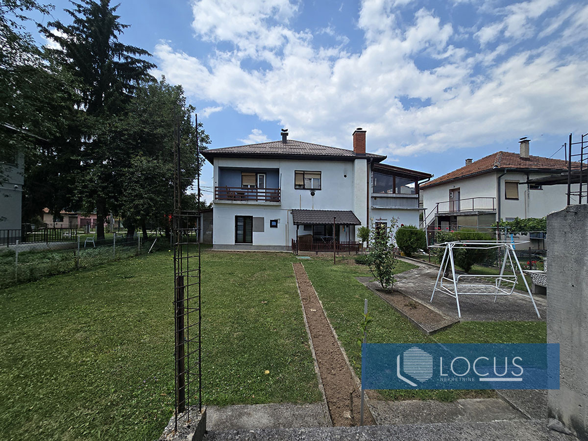 LOCUS: Parcela za izgradnju zgrade, Nikole Šopa, Stup 7