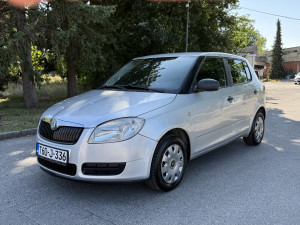Škoda Fabia 2009 URAĐEN VELIKI SERVIS/REG GODINU DANA/065-189-189