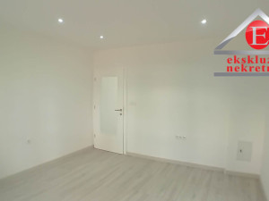 - CENTAR - Jednosoban stan površine 36 m2 ID 4291/DŠ photo 4