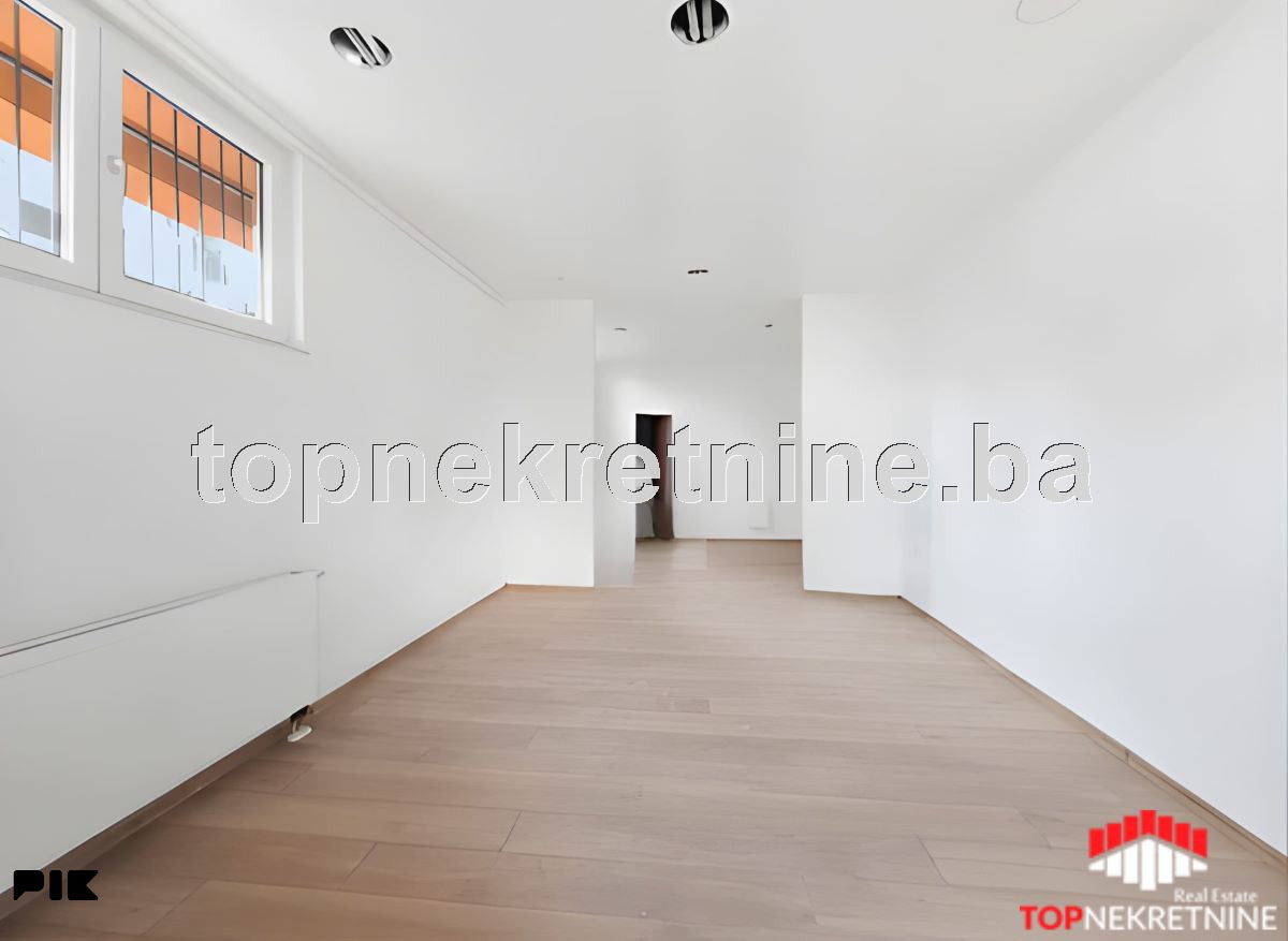 Višenamjenski poslovni prostor od 68m2 na Šipu 7