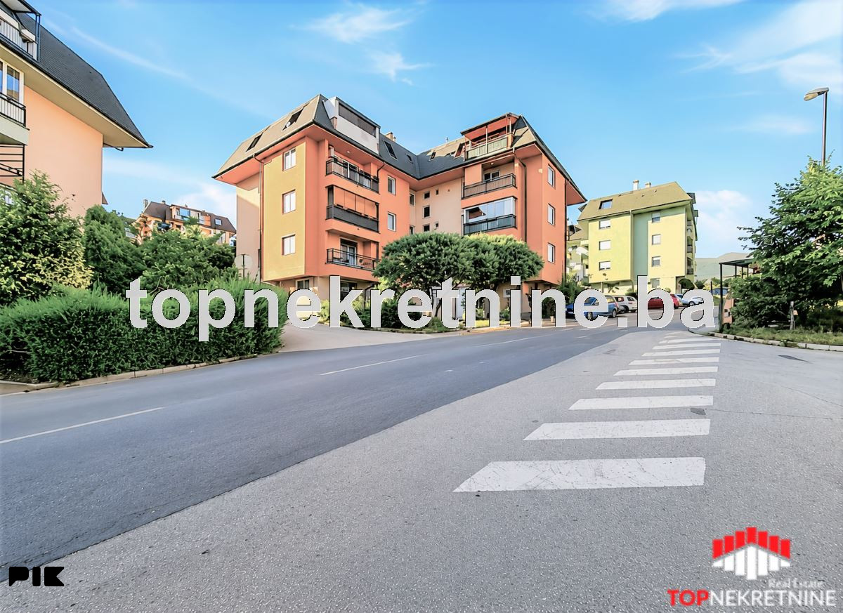 Višenamjenski poslovni prostor od 68m2 na Šipu 12