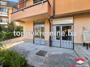 Višenamjenski poslovni prostor od 68m2 na Šipu