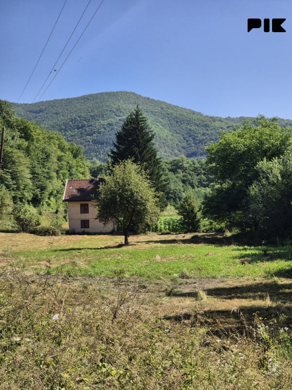 Vikend kuća sa okućnicom, Kreševo 5