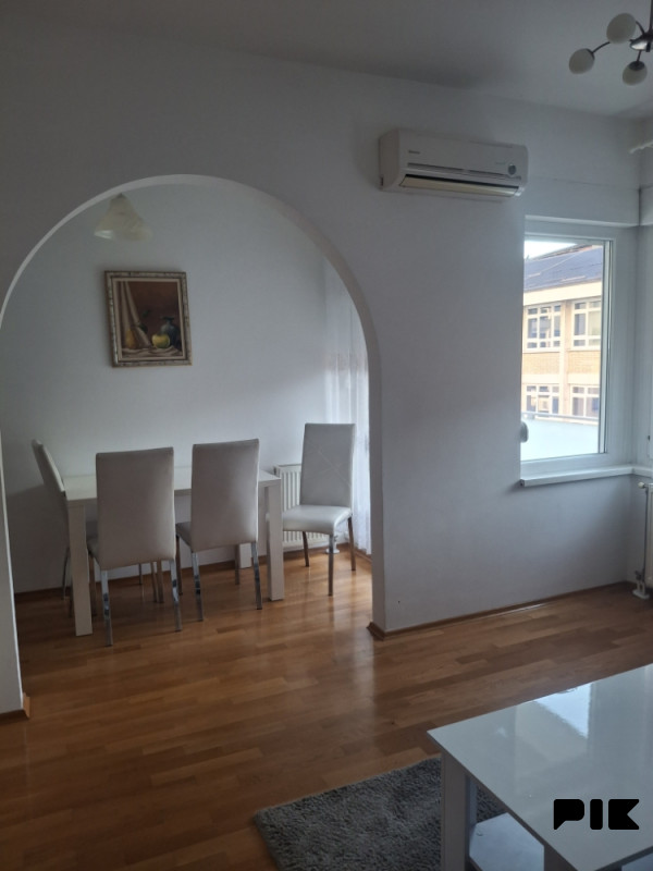 Dvosoban stan centar Banja Luka 12