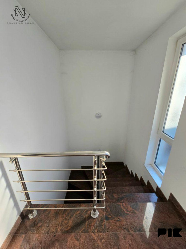 Četvorosoban, namješten stan kod Gimnazije- NAJAM 21