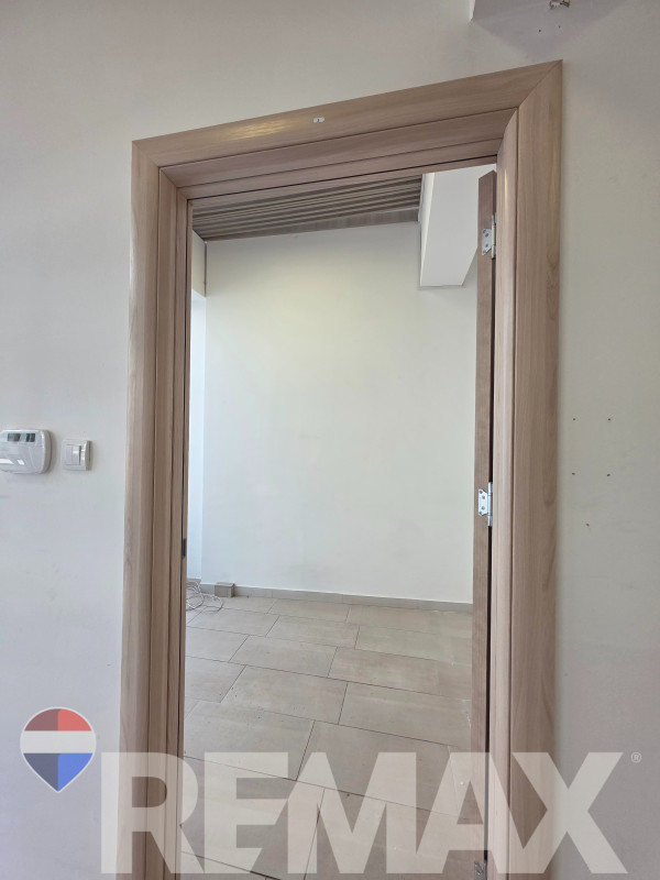 Poslovni prostor u centru | 175 m2 | 2 etaže | 4 parking mjesta 7