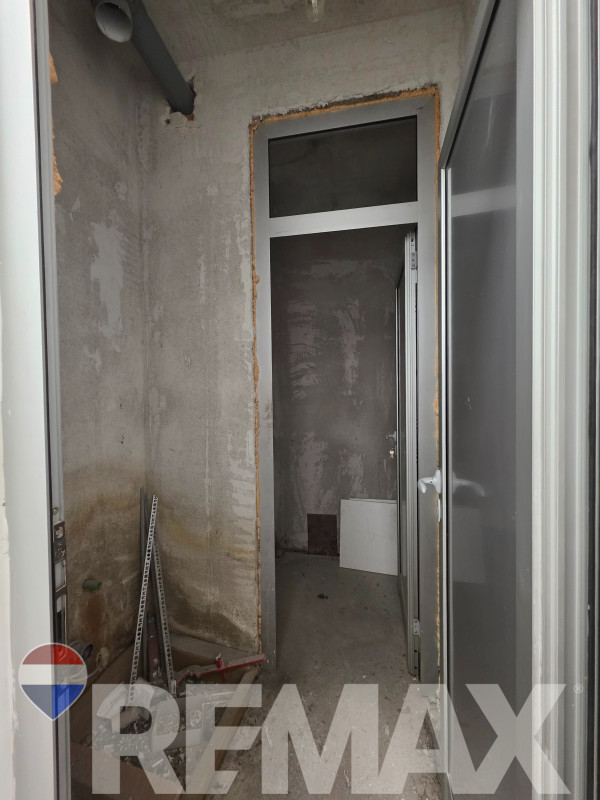 Poslovni prostor u centru | 175 m2 | 2 etaže | 4 parking mjesta 10