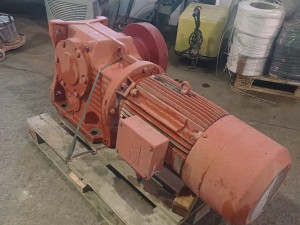 ELEKTRO MOTOR SA REDUKTOROM 37kW 31obrt