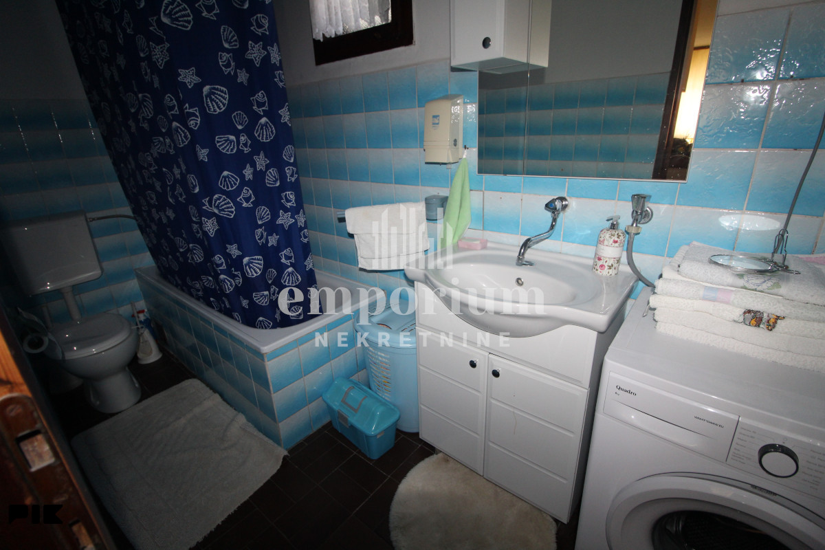 Useljiva kuća površine 80 m2 sa placem od 3.478 m2 ID: 2766/BN 9