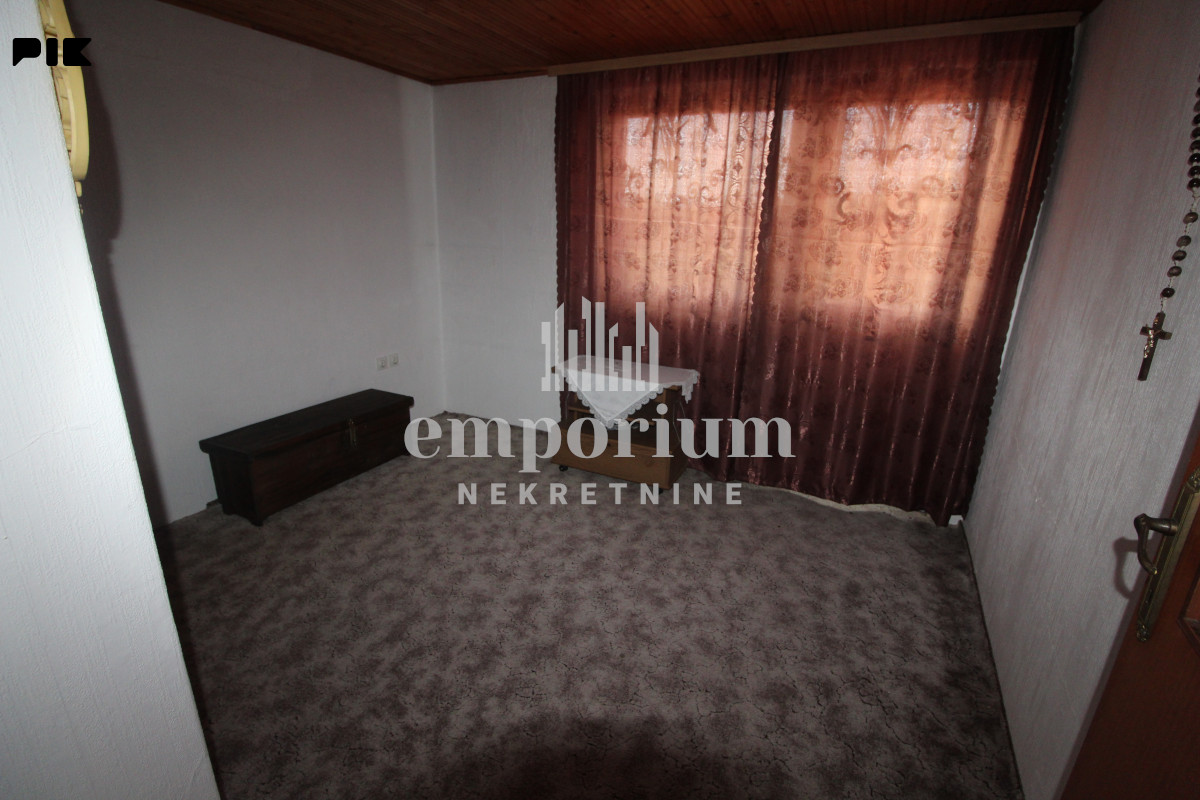 Useljiva kuća površine 80 m2 sa placem od 3.478 m2 ID: 2766/BN 8