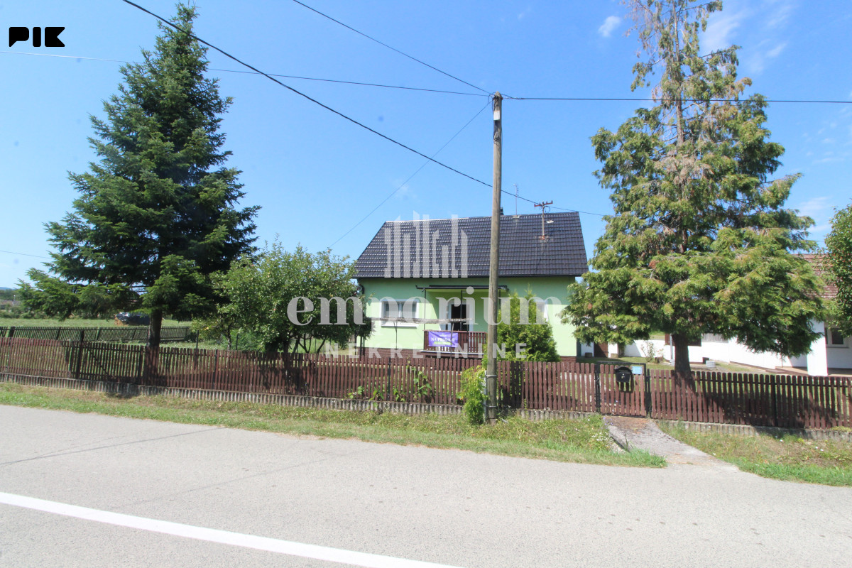 Useljiva kuća površine 80 m2 sa placem od 3.478 m2 ID: 2766/BN 11