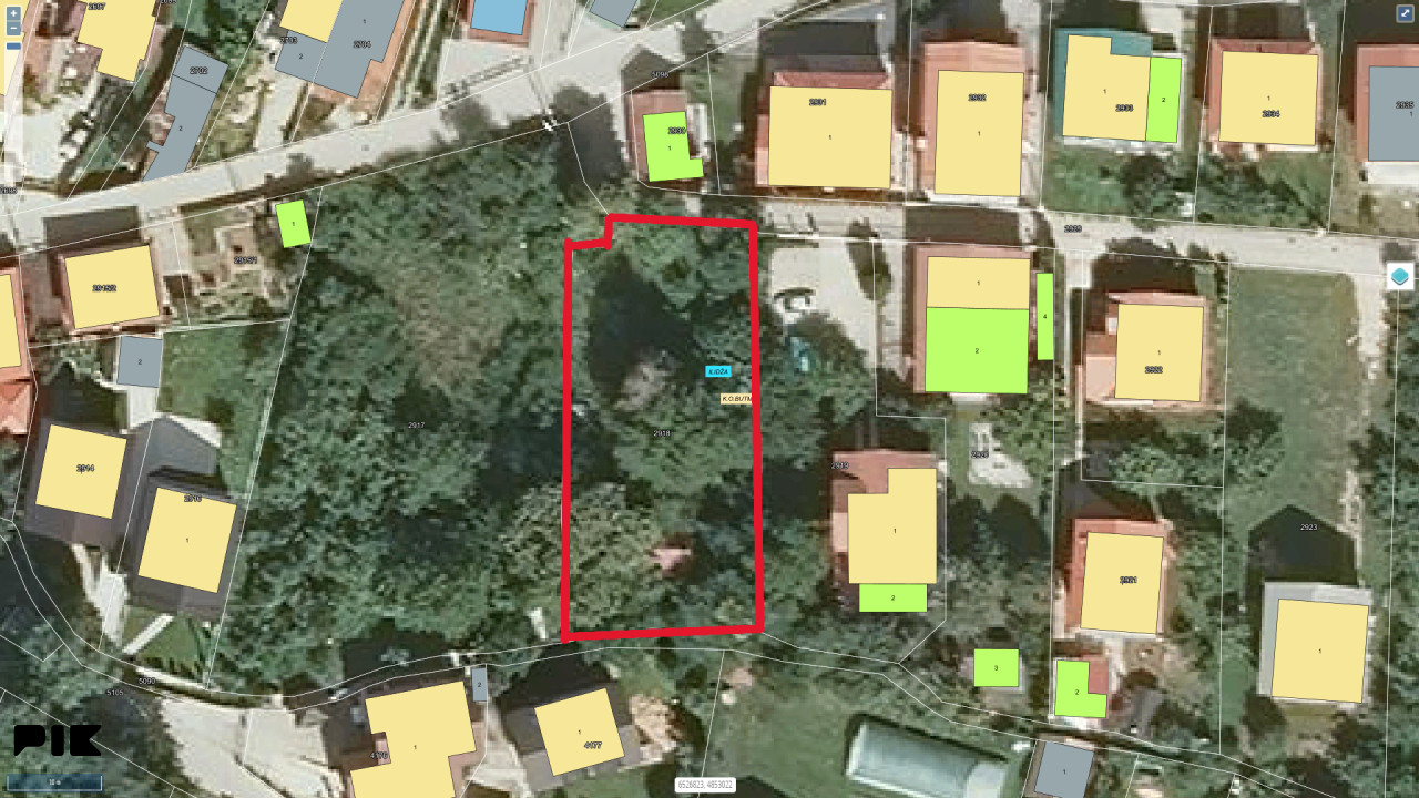 Kuća na parceli od 900m2 na odličnoj lokaciji, Butmir, Ilidža 13