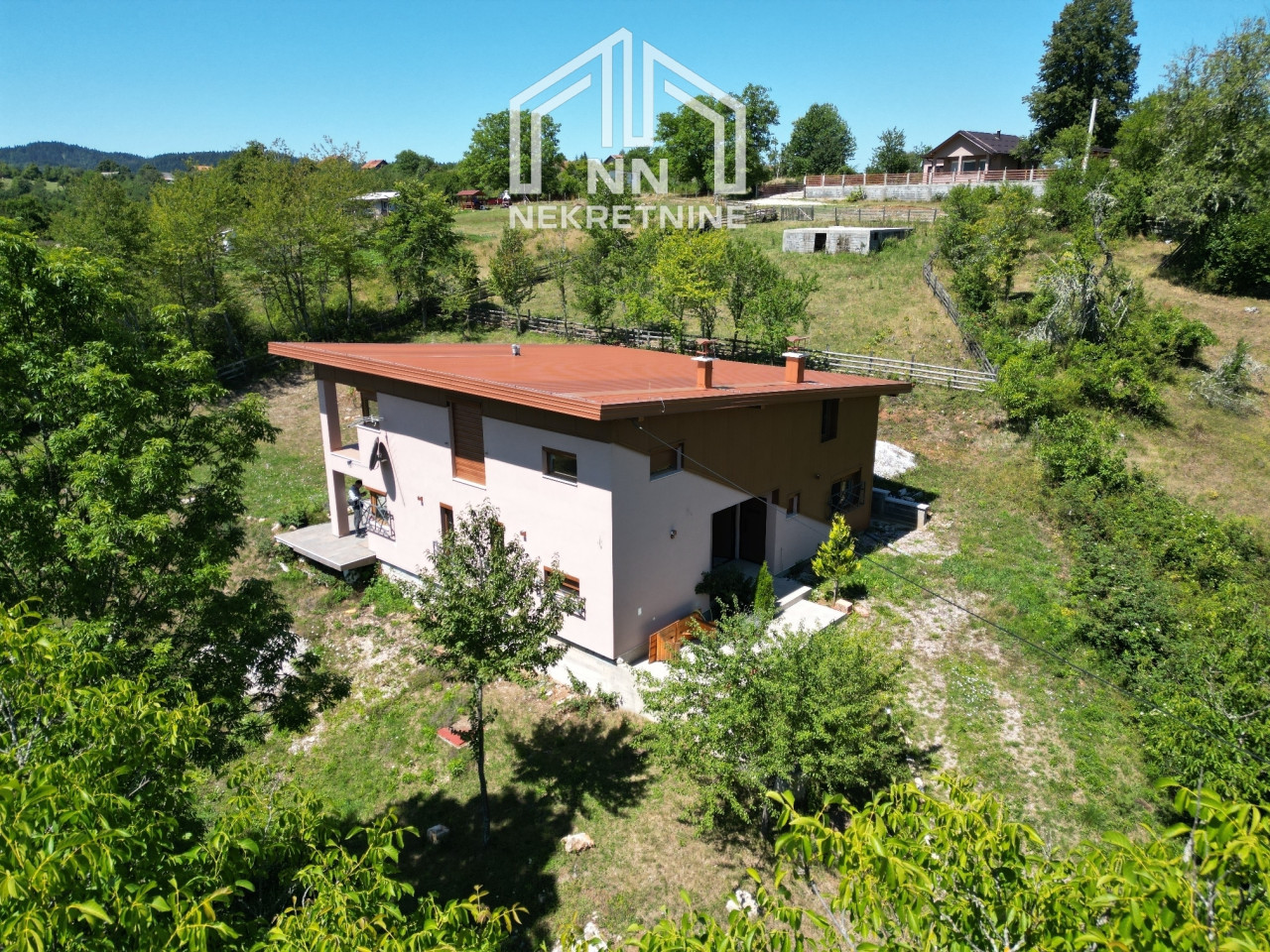 NN Nekretnine : Luksuzna kuća - Nišići photo 5