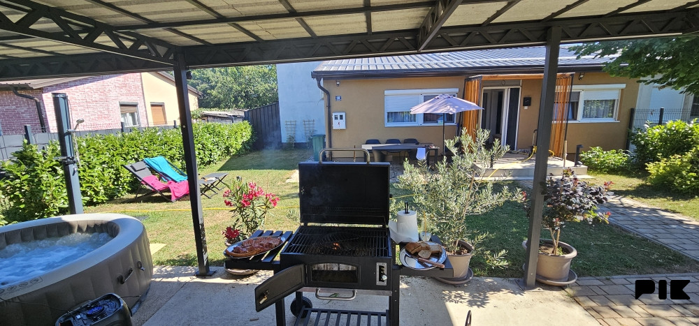 Kuća za odmor - jacuzzi - za porodicu i par - Lazarevo 9