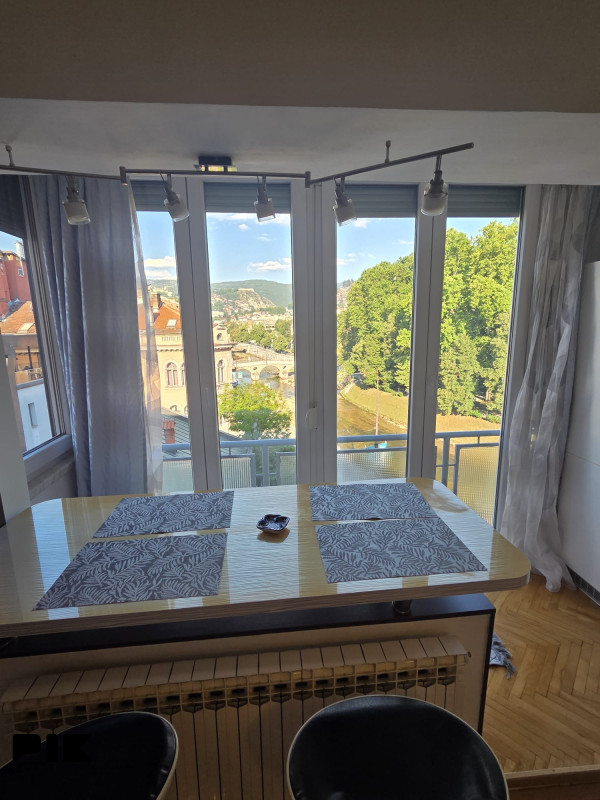 Stan Sarajevo 40m2 dvosoban - strogi centar 4