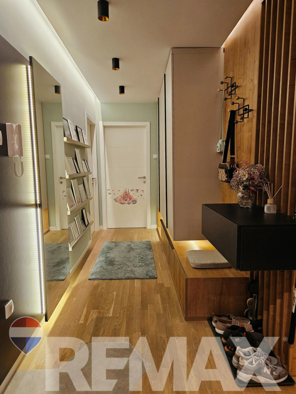 Moderan trosoban stan | 67m2 | River city | Kompletno namješten 18