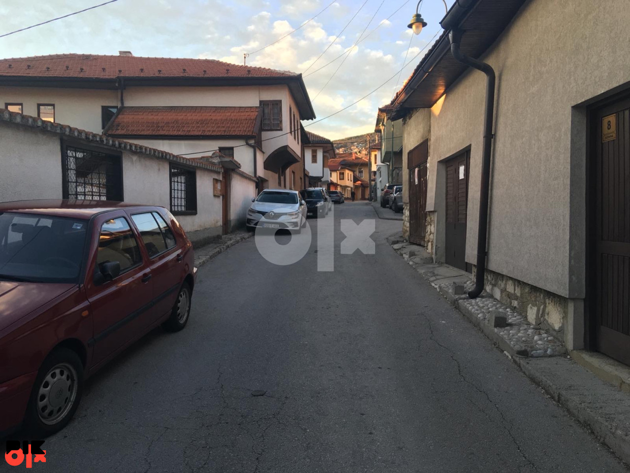 IZDAJE SE GARAZNO MJESTO SA OSTAVOM KOVACI (citaj detaljno) 4