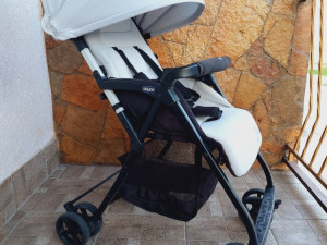 DJECIJA KOLICA  bebe  CHICCO  OHLALA kofer,torba   lagana 4,2 kg