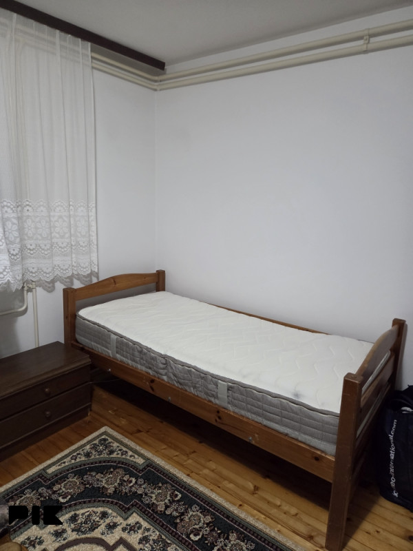 Izdajem stan/sobe studenticama kod Filozofskog fakulteta 3