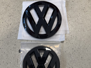 ZNAK VW GOLF 7 CRNI SET PREDNJI ZADNJI