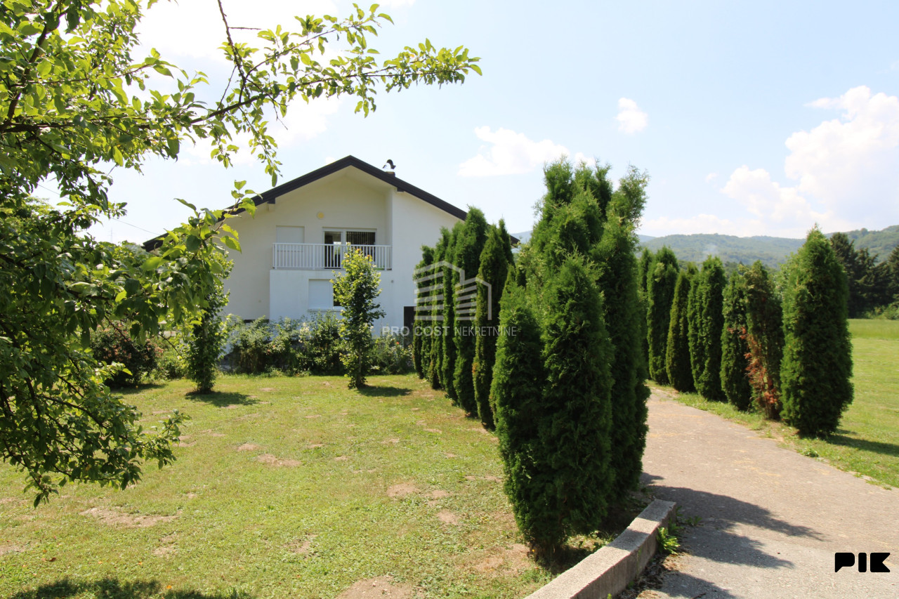 PRO COST | Kuća Tarčin 100m2+ okučnica 22.000m2