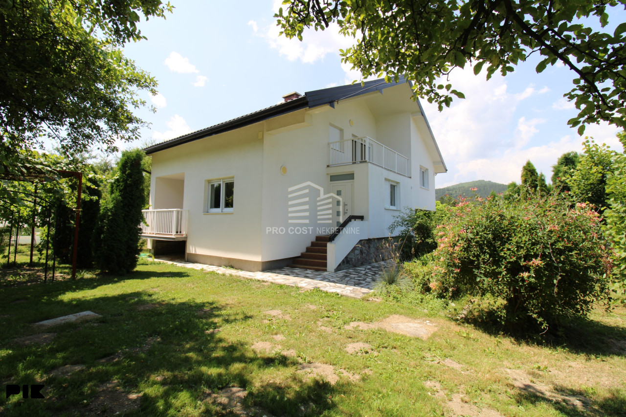 PRO COST | Kuća Tarčin 100m2+ okučnica 22.000m2 3