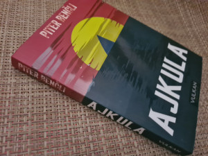 AJKULA - Piter Benčli