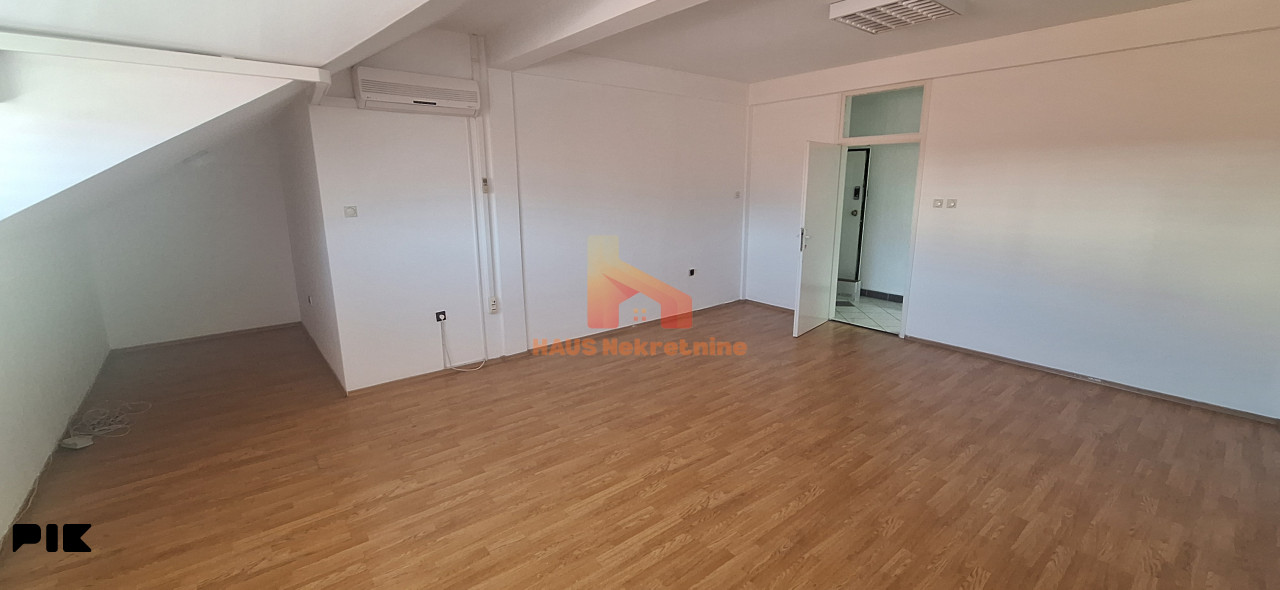 Poslovni prostor Banja Luka 210m2 17