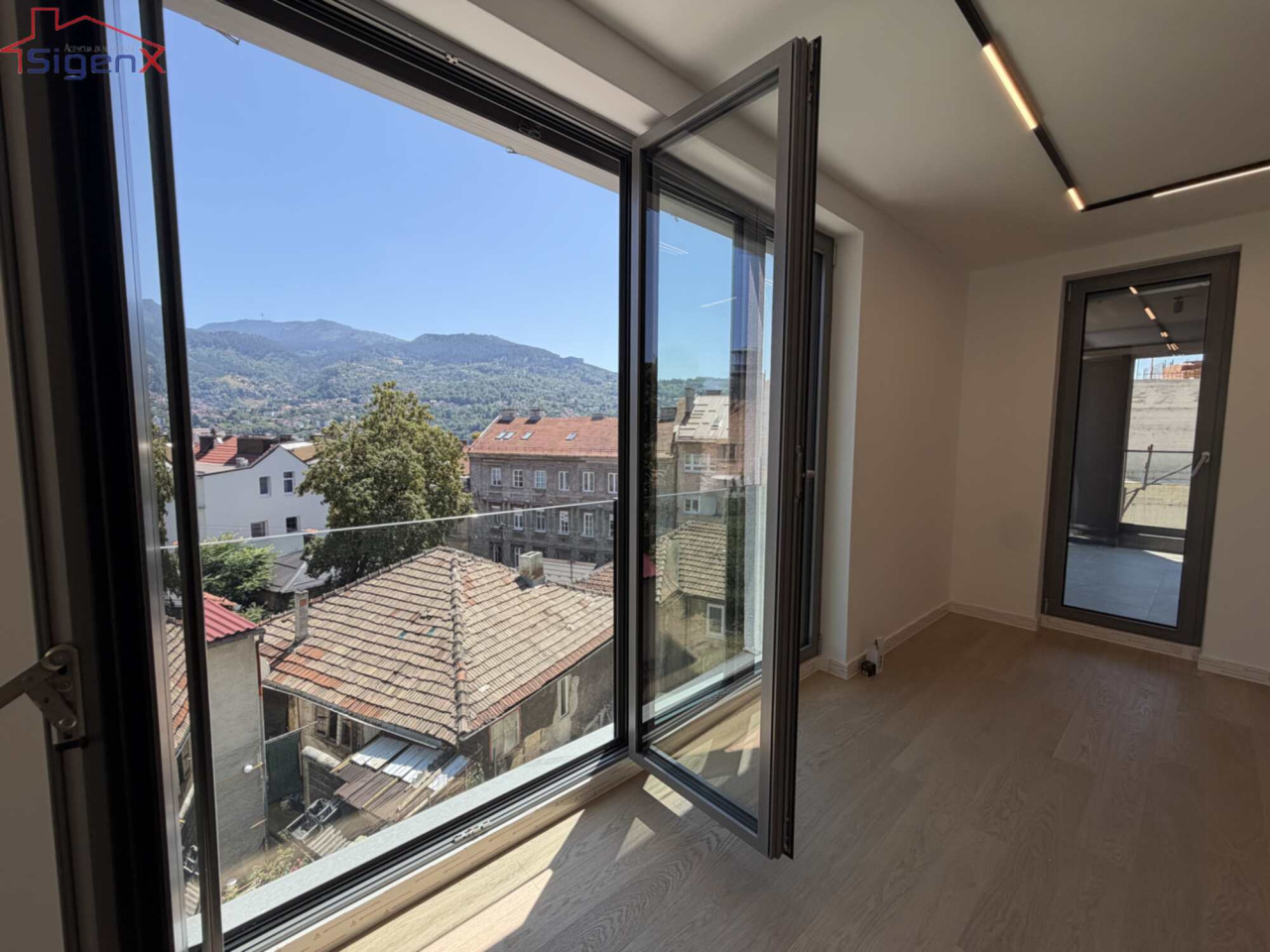 SIGENX : Mejtaš/ 160m2 Premium četverosoban stan/ Ekskuzivno 8