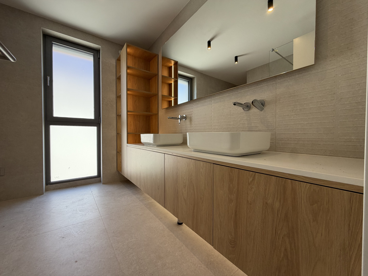 SIGENX : Mejtaš/ 160m2 Premium četverosoban stan/ Ekskuzivno 14
