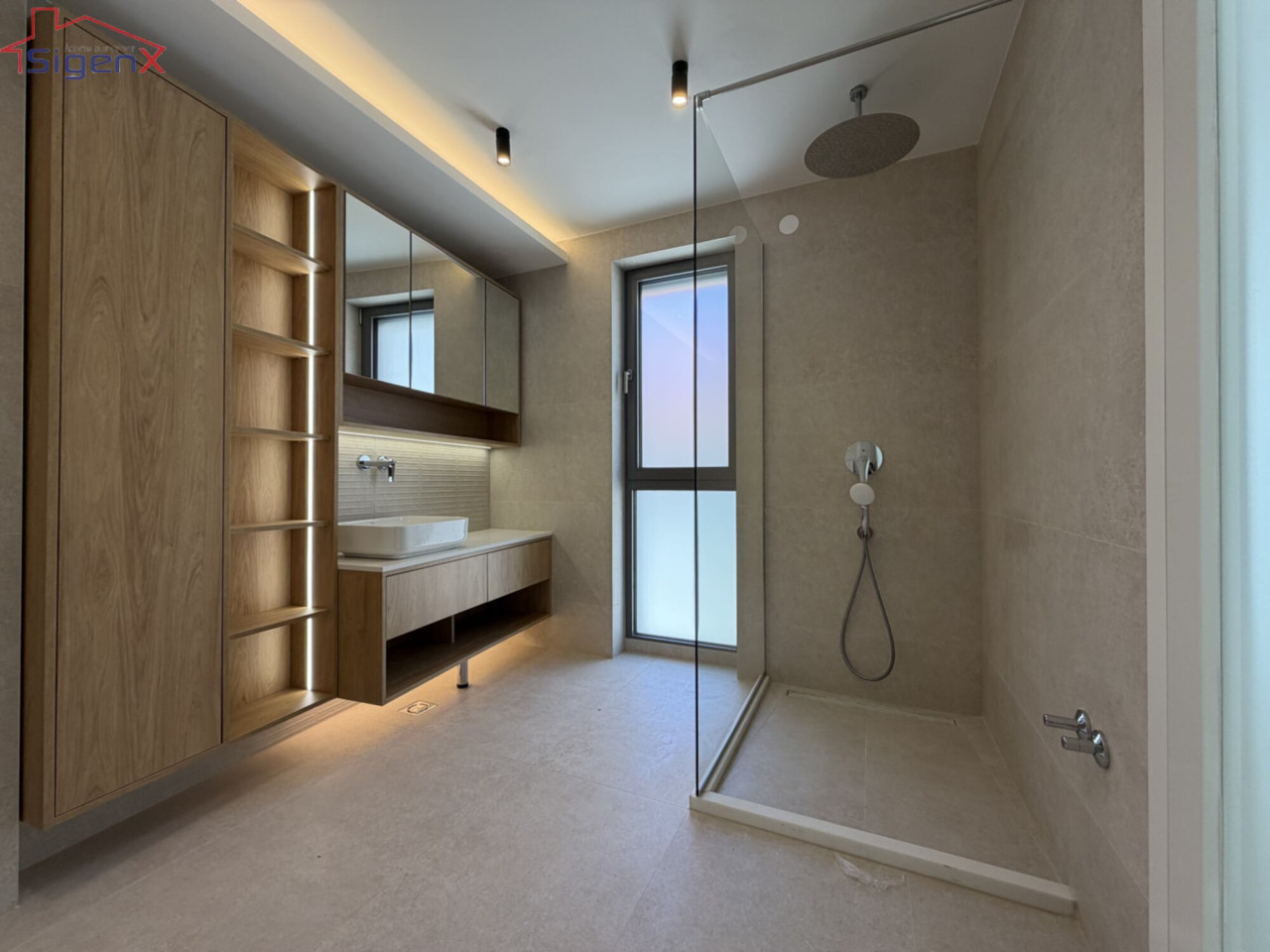 SIGENX : Mejtaš/ 160m2 Premium četverosoban stan/ Ekskuzivno 16