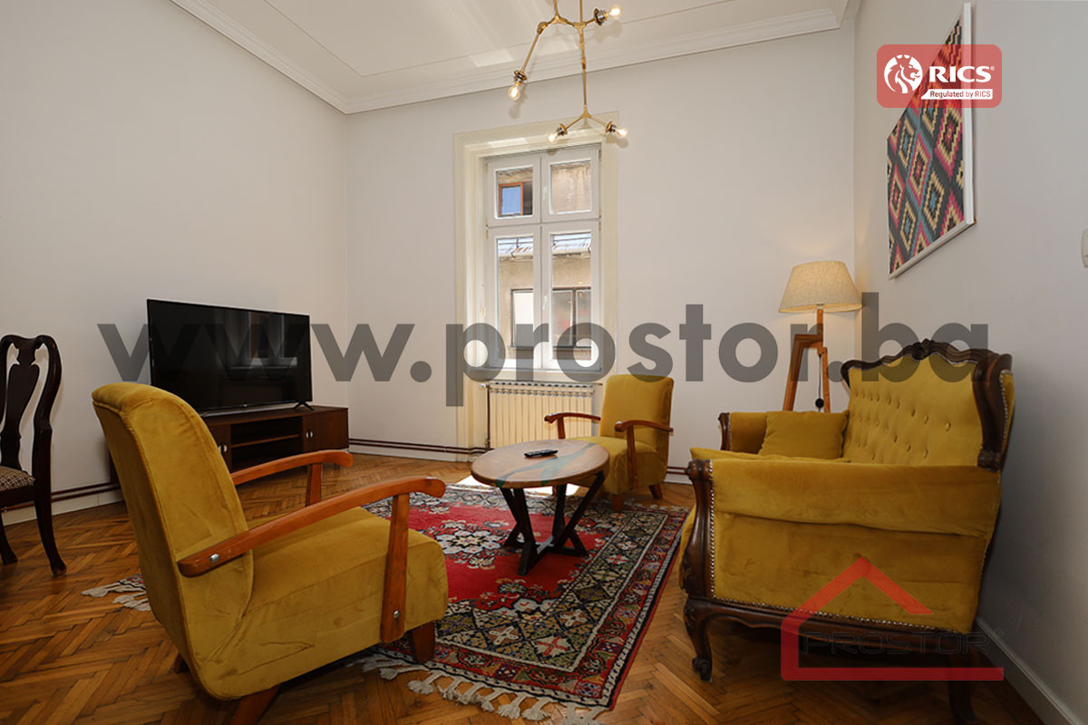PROSTOR izdaje:Trosoban stan, 70m2, Mejtaš