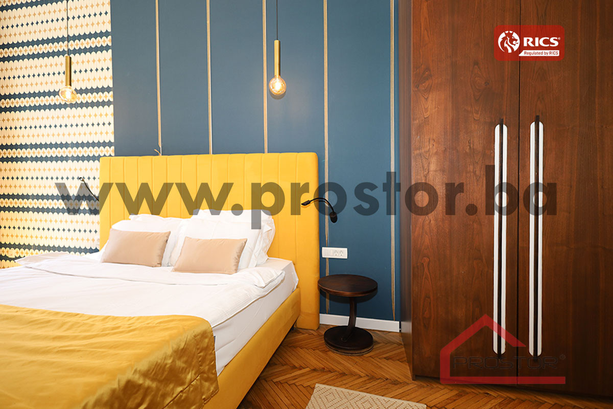 PROSTOR izdaje:Trosoban stan, 70m2, Mejtaš 3