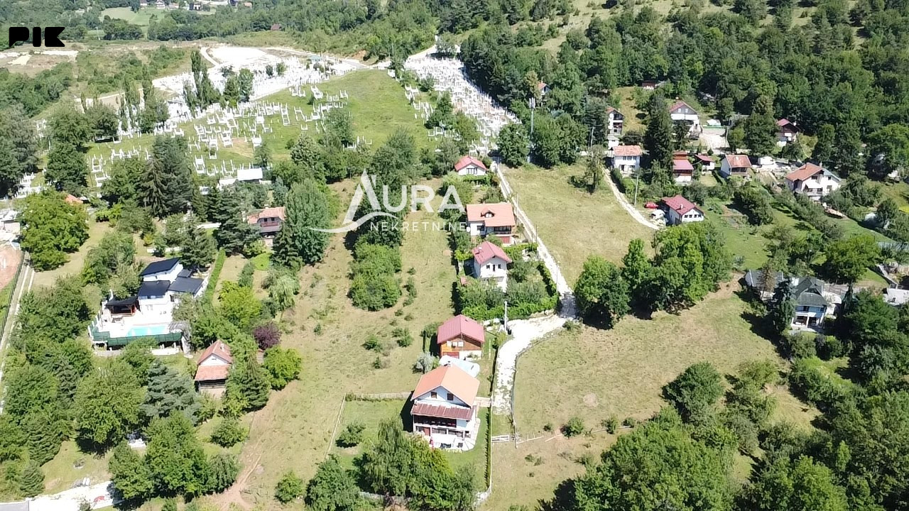 AURA/ Zemljište 1600 m2 - Faletići, Stari Grad 4