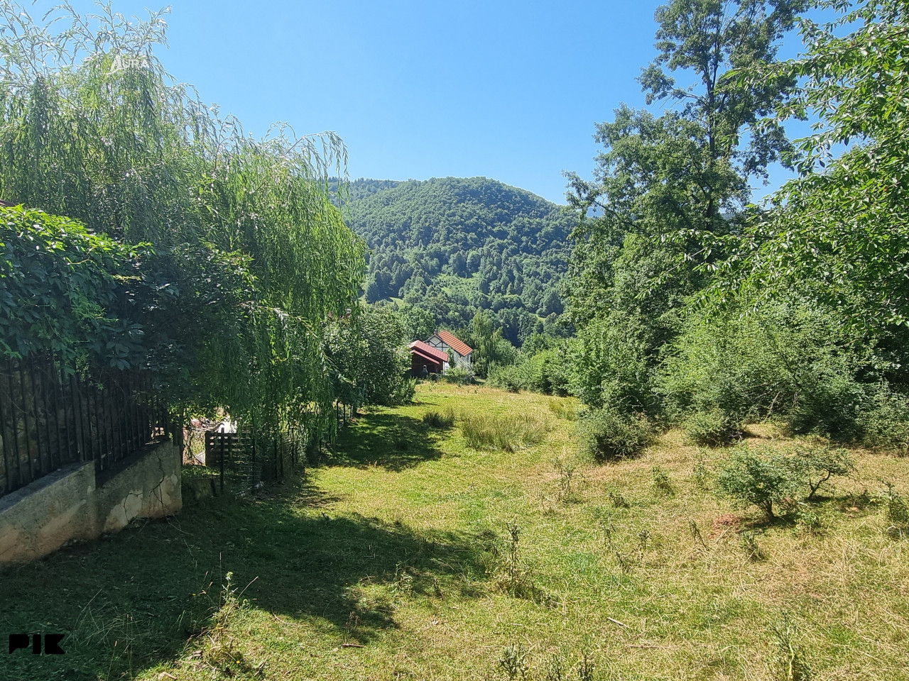 AURA/ Zemljište 1600 m2 - Faletići, Stari Grad 5