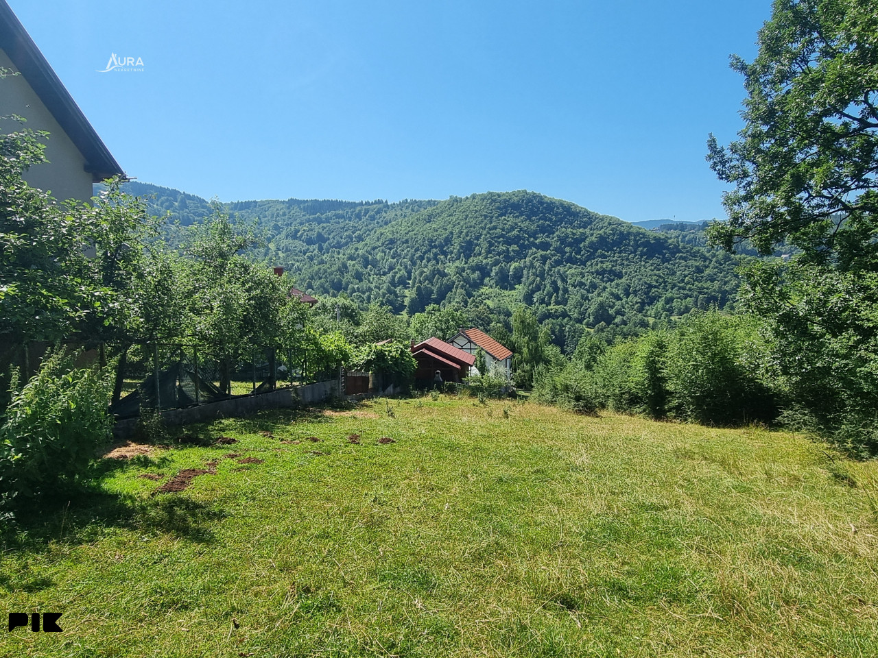 AURA/ Zemljište 1600 m2 - Faletići, Stari Grad 9