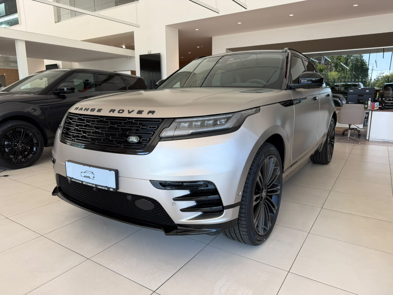 Range Rover Velar Belgravia Edition Satin 1 of 400 3.0 P400