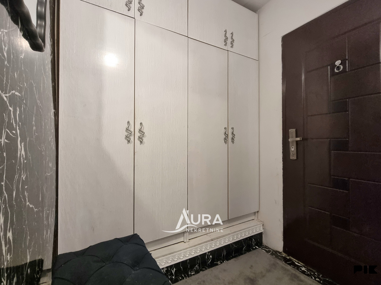 AURA/ Namješten dvosoban stan / Novi Grad 12