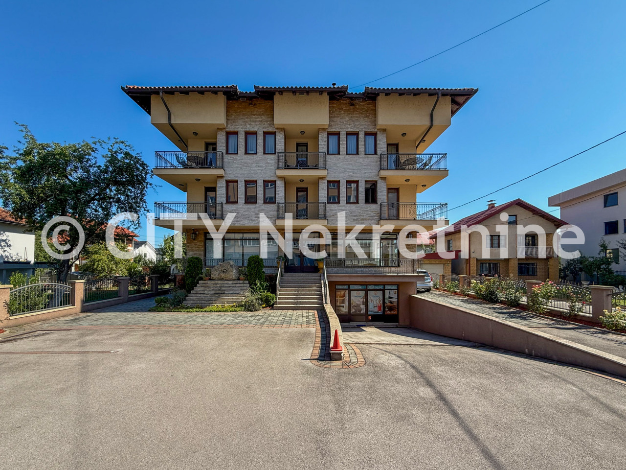 Poslovni prostor - Objekat - Ilidža - Blažujski drum - 440 m2 2