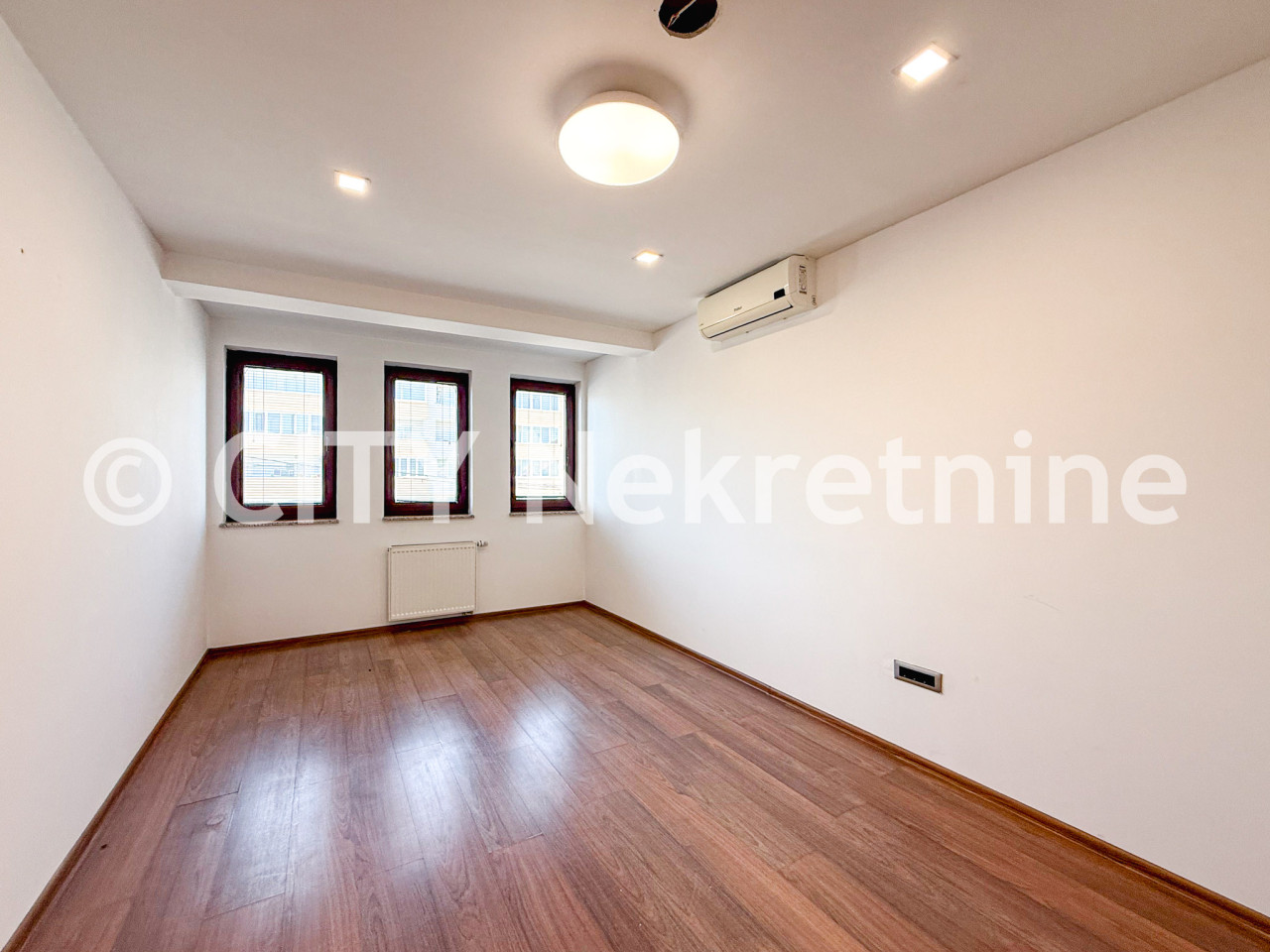 Poslovni prostor - Objekat - Ilidža - Blažujski drum - 440 m2 30