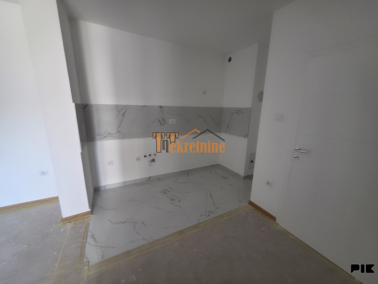 Četvorosoban stan 75,19 m2 - Borik 6