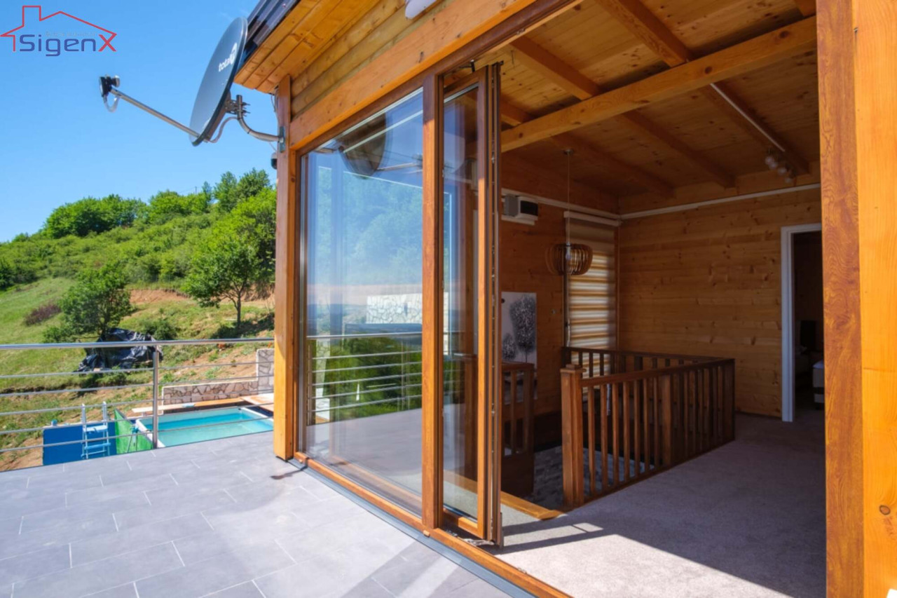 SIGENX: Kuća sa bazenom/ Panoramski pogled/ Privatnost/ Nahorevo 12