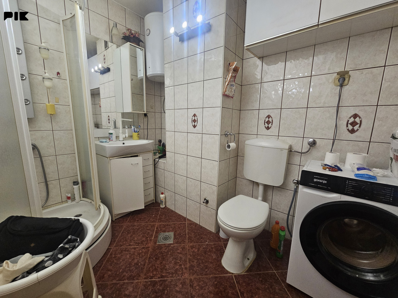 Trosoban stan / Antuna Hangija / Centar 18