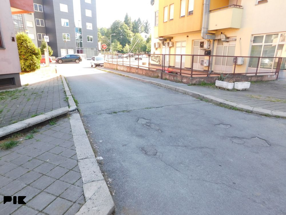 Poslovni prostor 60m2 - naselje Krajina 2