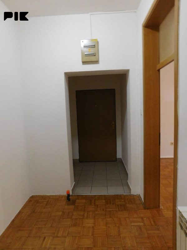 Poslovni prostor 60m2 - naselje Krajina 9