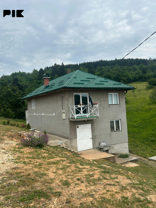 ZEMLJIŠTE 53.506 m2 sa objektom 150 m2 - BORIJE - STARI GRAD 6