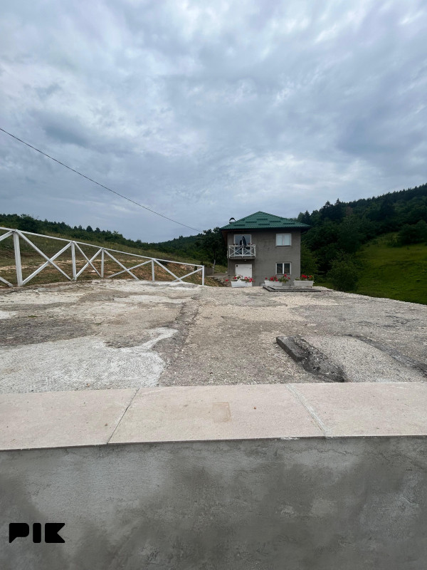 ZEMLJIŠTE 53.506 m2 sa objektom 150 m2 - BORIJE - STARI GRAD 13