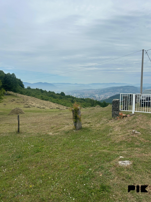 ZEMLJIŠTE 53.506 m2 sa objektom 150 m2 - BORIJE - STARI GRAD 20